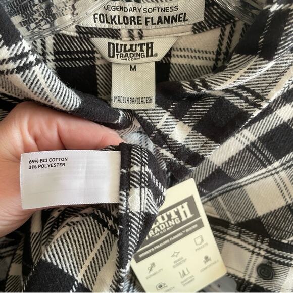 NWT Duluth Trading Co Plaid Folklore Flannel Duster - Picture 8 of 8